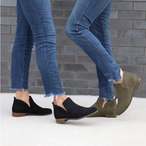 Dr Scholls Dark Olive Taupe Perforated Microfiber Slip On Size 8